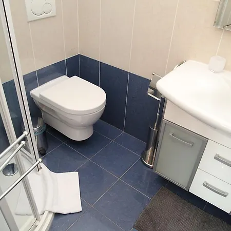 110 M2 4 Apt With Balcony & Park View *