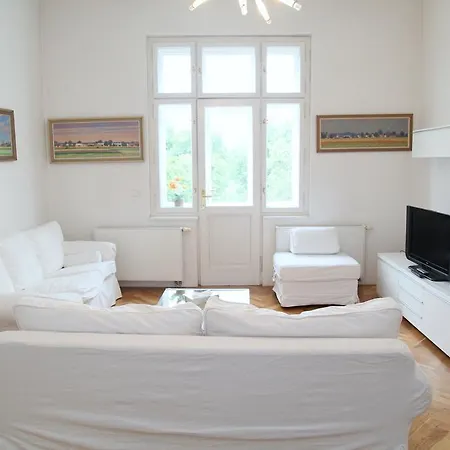 110 M2 4 Apt With Balcony & Park View *